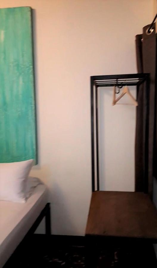 Hostel Dodero 利比里亚 外观 照片