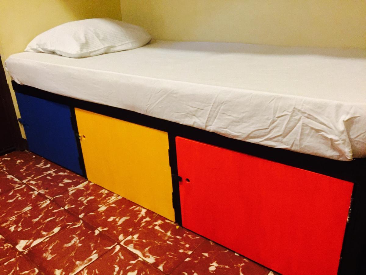 Hostel Dodero 利比里亚 外观 照片